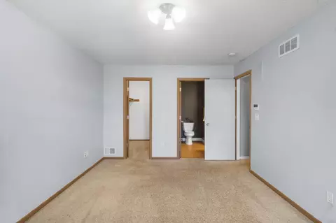 15865 Griffon Path, Apple Valley, MN 55124 photo 9