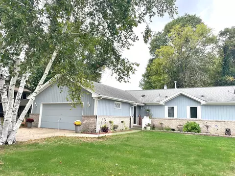 2116 Spruce Dr, Brainerd, MN 56401 photo 2