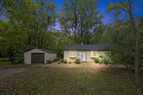 7712 Lakeview Ln NE, Spring Lake Park, MN 55432