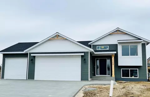 1786 Brandt Dr NE, Byron, MN 55920