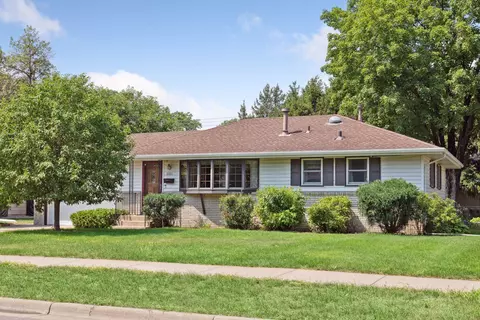 6031 June Ave N, Brooklyn Center, MN 55429
