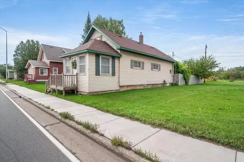 4018 E 2nd St, Superior, WI 54880 photo 2