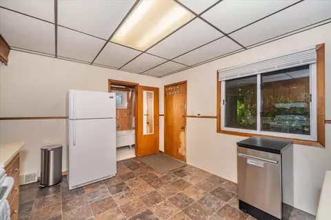 4018 E 2nd St, Superior, WI 54880 photo 12