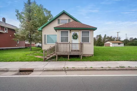 4018 E 2nd St, Superior, WI 54880