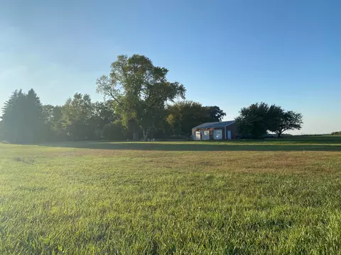 9586 120th St, Glencoe, MN 55336