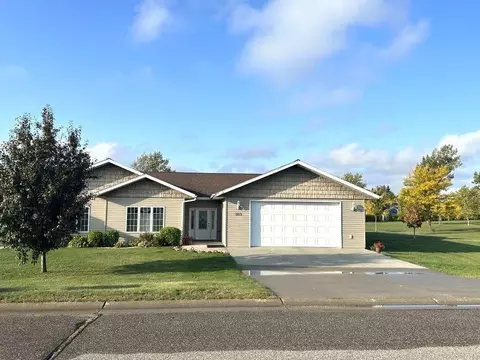 303 W Walnut Ave, Frazee, MN 56544