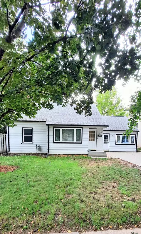 1386 Minnehaha Ave E, Saint Paul, MN 55106