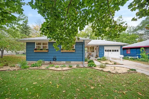 953 Main St NW, Elk River, MN 55330