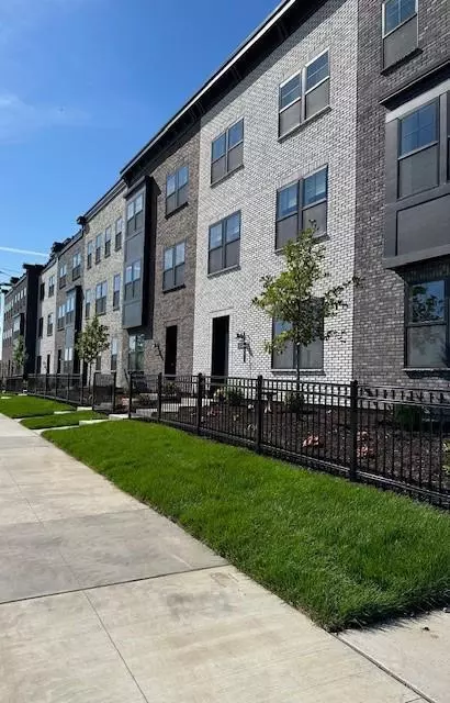 875 H Falls Psge W, Saint Paul, MN 55116