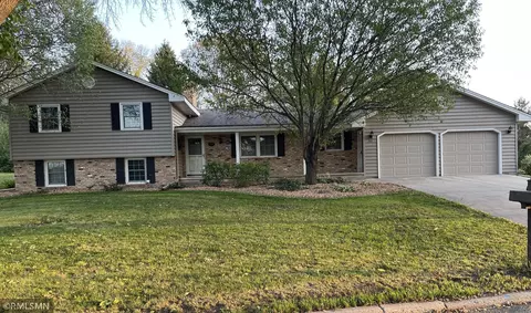 107 Elmwood Cir, Le Sueur, MN 56058