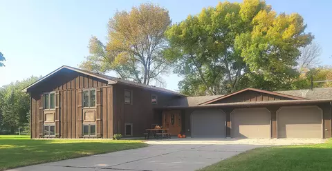 570 1st St N, Butterfield, MN 56120