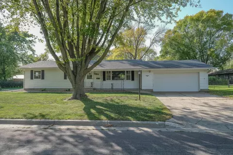 1204 7th St SE, Waseca, MN 56093