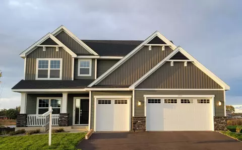 1909 Balsam Dr, Carver, MN 55315