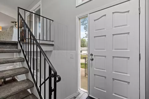 3138 Quarry Ct, Eagan, MN 55121 photo 4