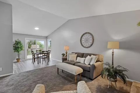 3138 Quarry Ct, Eagan, MN 55121 photo 6