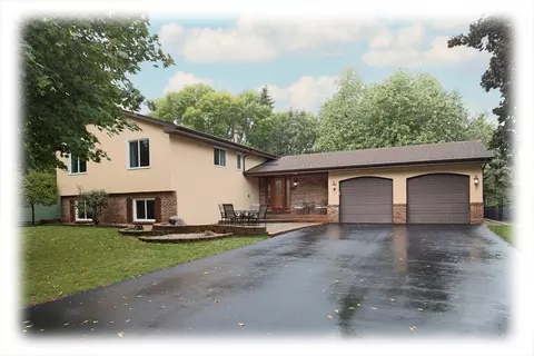 305 Circle Ln SE, Saint Michael, MN 55376