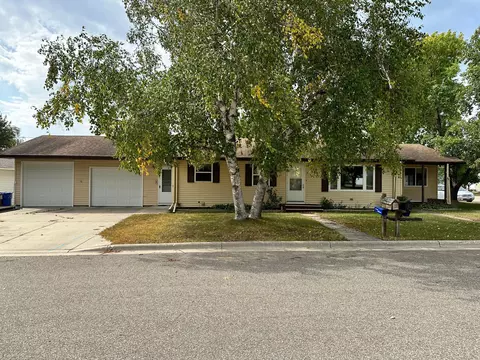 309 W Cedar Ave, Frazee, MN 56544