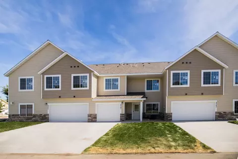 5351 Supalla Ct NW, Rochester, MN 55901
