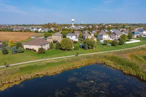 2057 Cobblestone Dr, Cologne, MN 55322 photo 41
