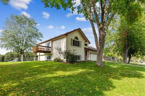 12749 Quaker Ln N, Champlin, MN 55316 photo 2