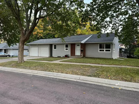 455 Ward St, Fairmont, MN 56031