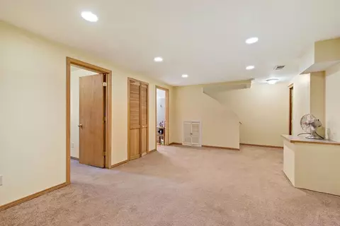 10620 Johnson Cir, Bloomington, MN 55437 photo 41