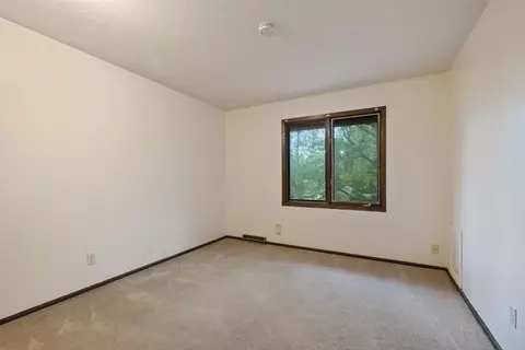 10620 Johnson Cir, Bloomington, MN 55437 photo 21