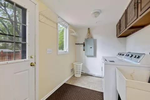 10620 Johnson Cir, Bloomington, MN 55437 photo 37