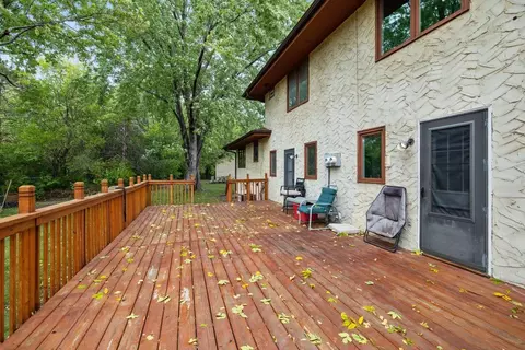 10620 Johnson Cir, Bloomington, MN 55437 photo 5