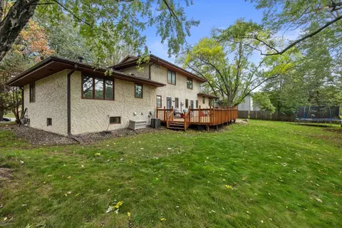 10620 Johnson Cir, Bloomington, MN 55437 photo 8