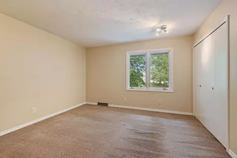 10620 Johnson Cir, Bloomington, MN 55437 photo 36