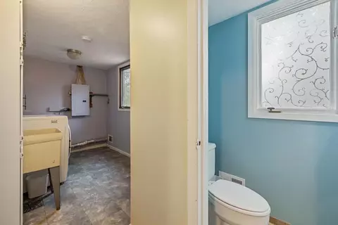 10620 Johnson Cir, Bloomington, MN 55437 photo 23