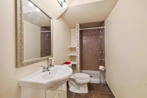 10620 Johnson Cir, Bloomington, MN 55437 photo 26