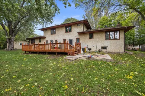 10620 Johnson Cir, Bloomington, MN 55437 photo 7