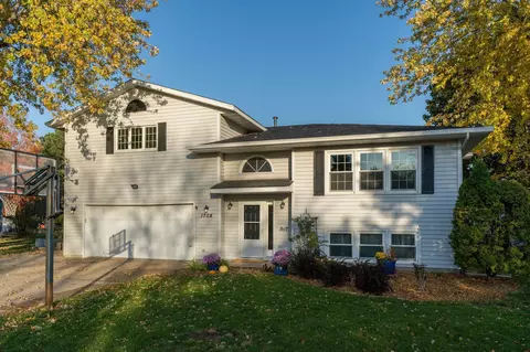 1708 Red Iron Ln, Saint Peter, MN 56082