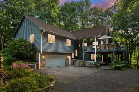 21245 Rum River Dr, Oak Grove, MN 55303
