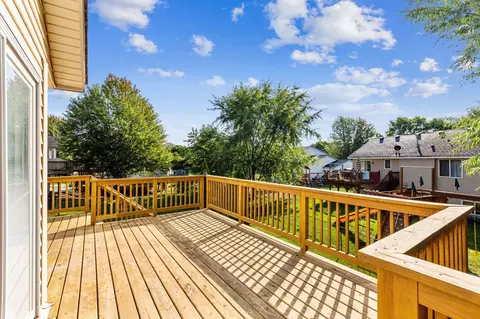 229 Cherrywood Ave NW, Saint Michael, MN 55376