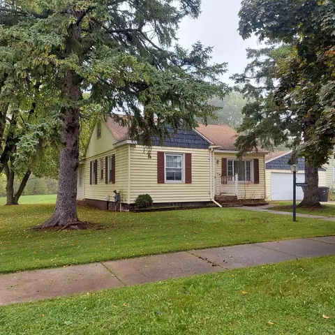 5015 E 1st St, Superior, WI 54880