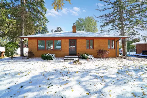 2616 Bittersweet Ln, Maplewood, MN 55109