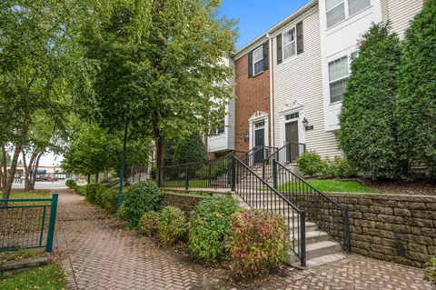 404 Village Pkwy, Circle Pines, MN 55014