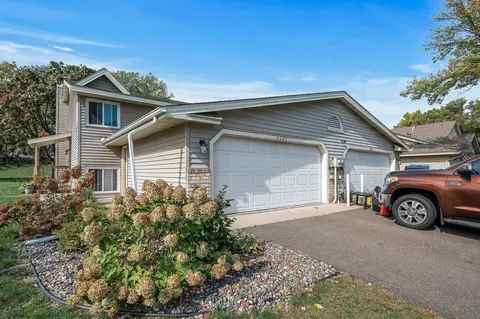 6283 Monticello Ln N, Maple Grove, MN 55369