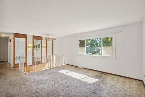 1661 Walnut Ln, Eagan, MN 55122 photo 5