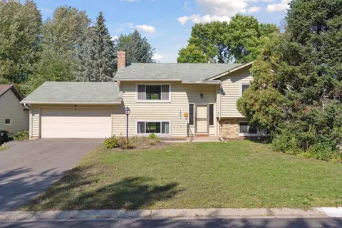 1661 Walnut Ln, Eagan, MN 55122