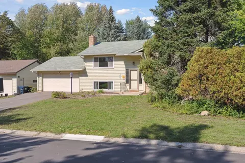 1661 Walnut Ln, Eagan, MN 55122 photo 3
