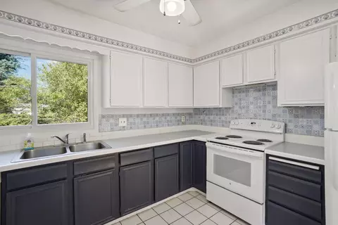 1661 Walnut Ln, Eagan, MN 55122 photo 13