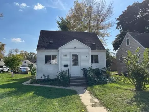 1209 10th Ave SW, Austin, MN 55912