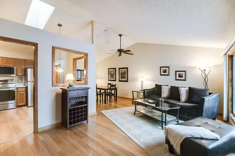 4891 Orchid Ln N, Plymouth, MN 55446