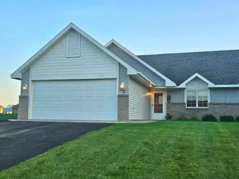 24 Skyview Ln, Morris, MN 56267
