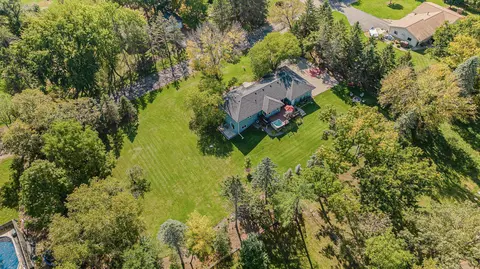 8890 36th St N, Lake Elmo, MN 55042