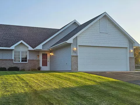 22 Skyview Ln, Morris, MN 56267